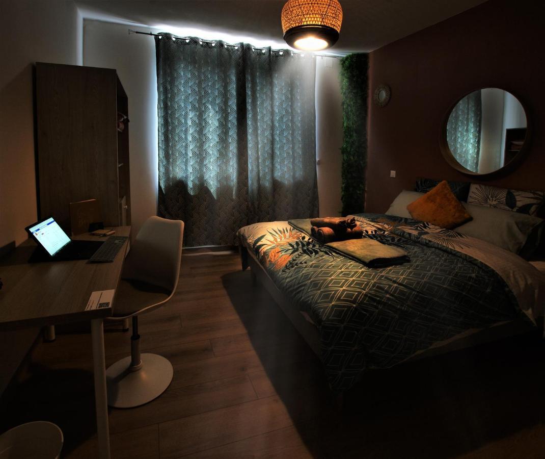 Appart Chill & Free - Proche Centre Valenciennes - Parking Gratuit Экстерьер фото